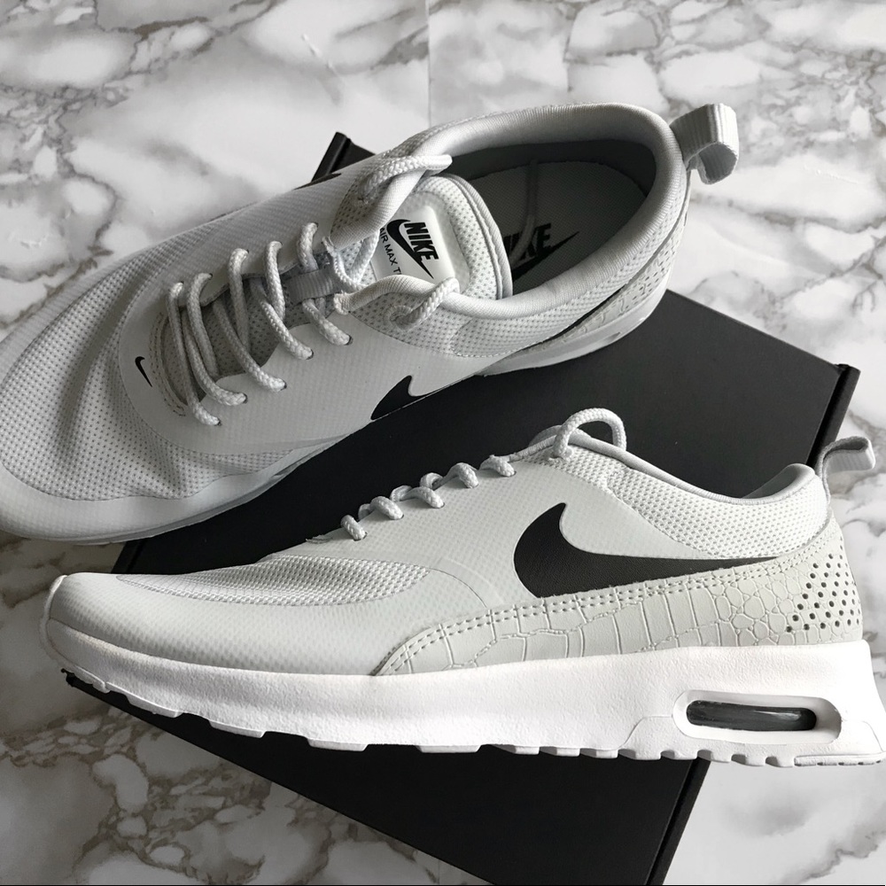 Nike Air Max Thea Pure Platinum - Picture 2 of 7